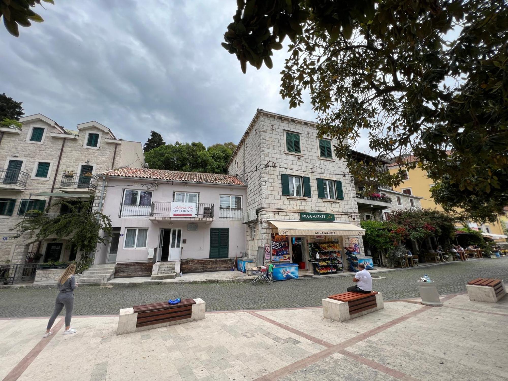Apartments Astoria Hn تْشيرسيك نوفي المظهر الخارجي الصورة