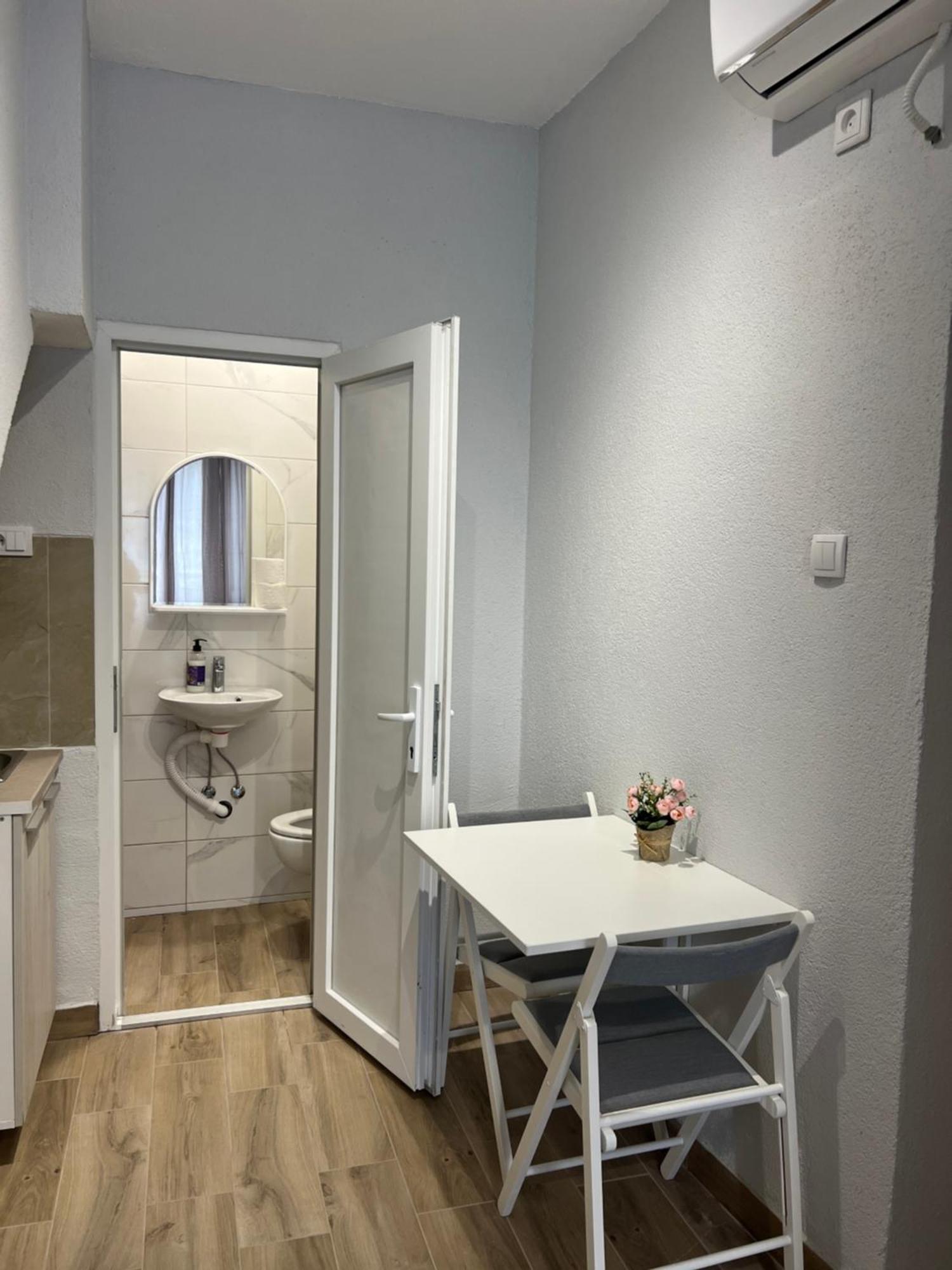 Apartments Astoria Hn تْشيرسيك نوفي المظهر الخارجي الصورة