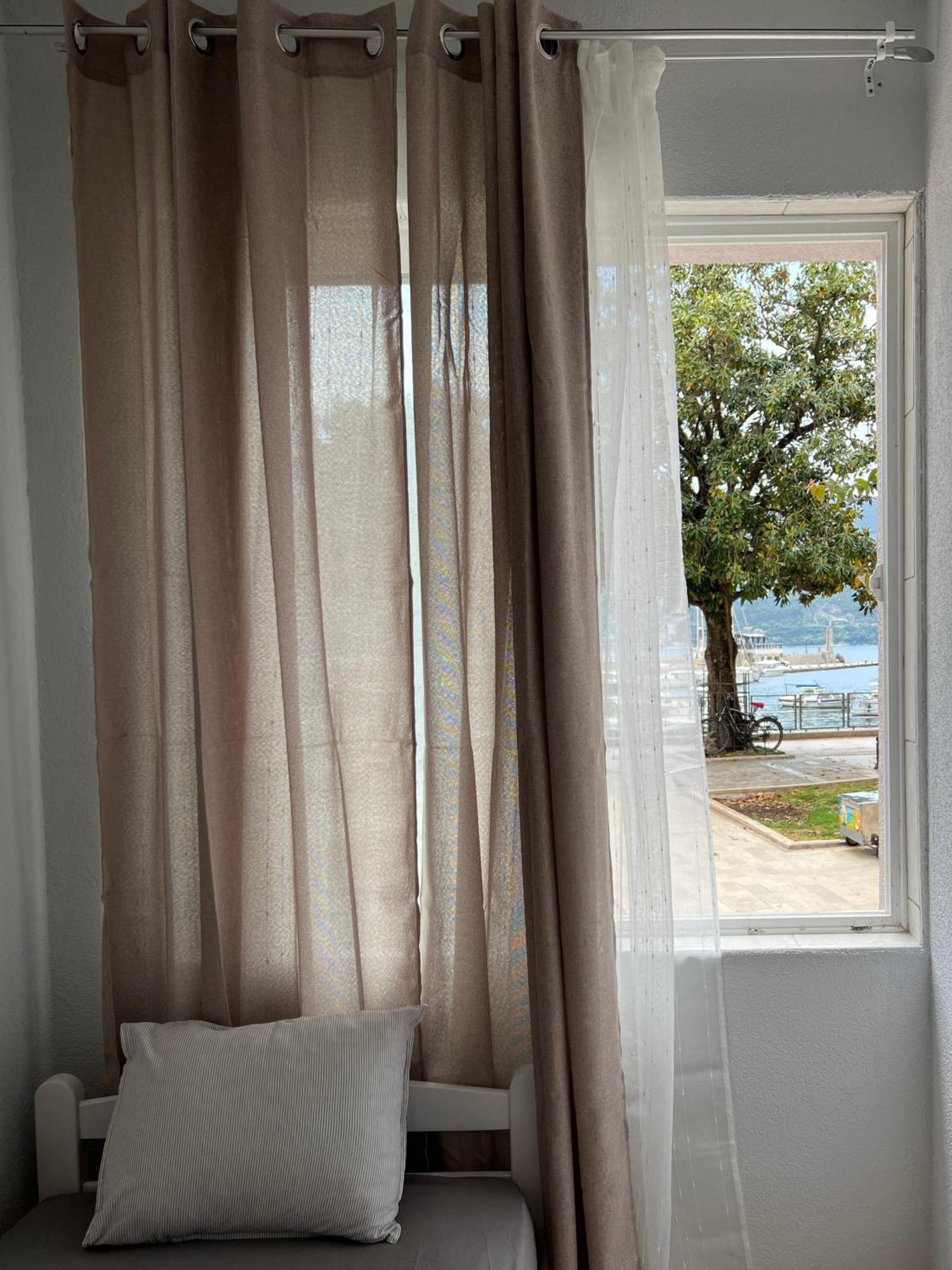 Apartments Astoria Hn تْشيرسيك نوفي المظهر الخارجي الصورة