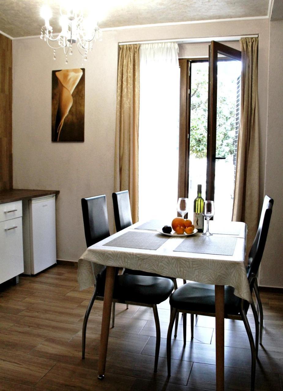 Apartments Astoria Hn تْشيرسيك نوفي المظهر الخارجي الصورة